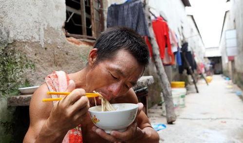 娱乐吃瓜酱农民工,揭秘农民工背后的故事 第1张 娱乐吃瓜酱农民工,揭秘农民工背后的故事 第1张