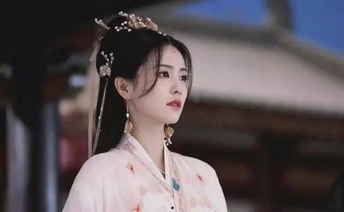 娱乐圈白鹿吃瓜视频,揭秘明星幕后故事  第1张