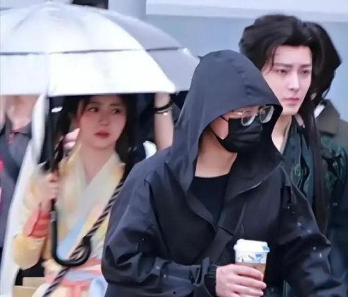 最新娱乐八卦爆料图片,神秘图片揭露明星惊人内幕！